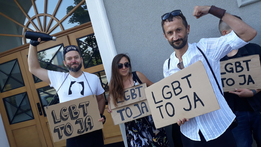 LGBT TO JA, na zdjęciu Jakub Jasiukiewicz, Diana Lelonek i Paweł Żukowski / Fot. Filip Tulak