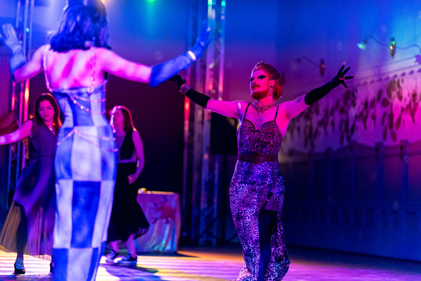 Queerowy bal w Starym Teatrze / Fundacja Równość.org.pl